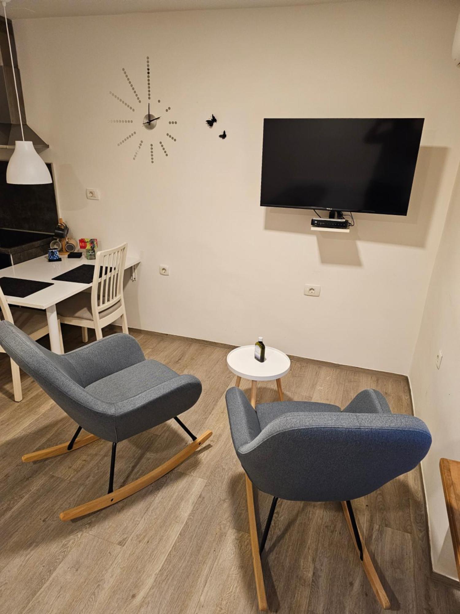 Studio Apartma V8 Maribor Buitenkant foto